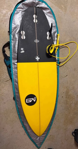 Tabla de surf niño+funda. 5,4 pies.Incluye invento