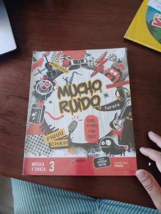 Música y danza 3. Editorial Edelvives. Fanfest.