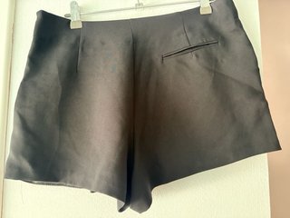 Falda pantalón negra