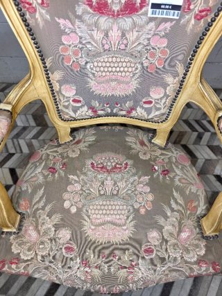 Sillón medallón tela