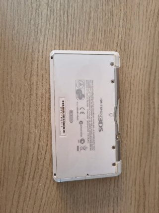 Nintendo 3DS Blanca + Juegos y Accesorios