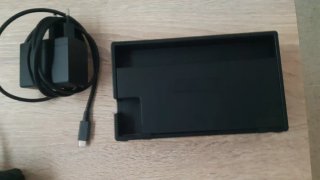 Nintendo Switch con accessori e FIFA 23