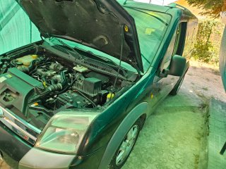Ford E-Tourneo Courier 2008