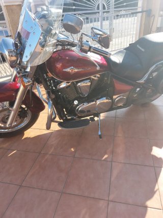 Kawasaki VN900B Custom Moto Cruiser