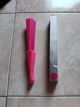 Abanico rosa plegable