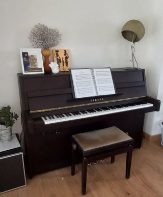 Piano Acústico Yamaha con sistema Silent
