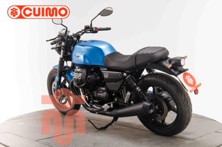 MOTO GUZZI V7 STONE
