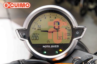 MOTO GUZZI V7 STONE