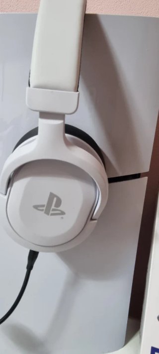 Consola Sony PS5 + cascos 1TB Firmware 26.04-13.42