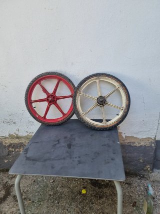 Ruedas palos plástico BMX BH California 20 pulgada