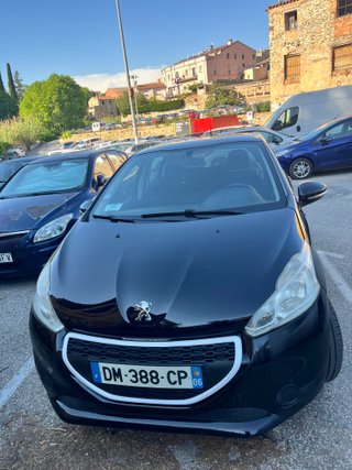 🚗 PEUGEOT 208 1.0 VTi 68 – 2014 – MUY BUEN ESTADO