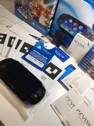 Psp Vita OLED + CAJA Y JUEGOS INCLUIDOS