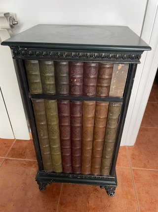 Mueble auxiliar estilo librería
