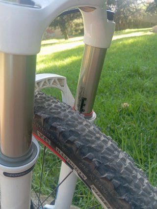 Bicicleta CUBE elite de carbono