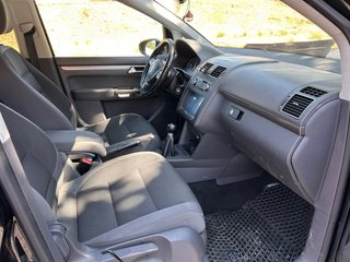 Volkswagen Touran 2011