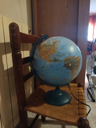 Lámpara Globo Terráqueo Iluminado