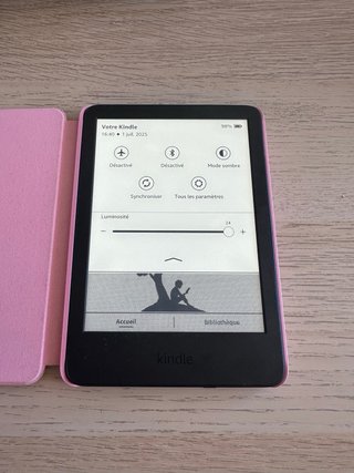 Kindle 11 gen con funda rosa