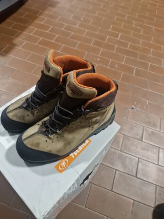 Scarponi Trekking Tecnica Prima Mid NB GTX Pelle