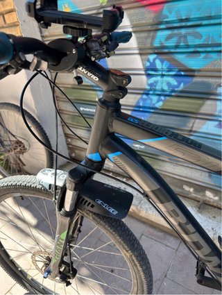 Bicicleta Híbrida Negra