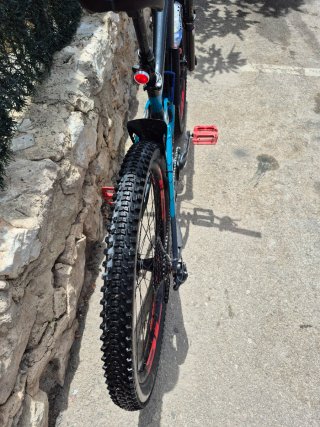 Bici Enduro Doble Suspensión 160mm