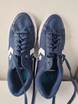 Zapatillas Converse Azul Marino y Blanco