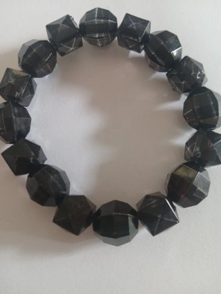 Pulsera de cuentas facetadas