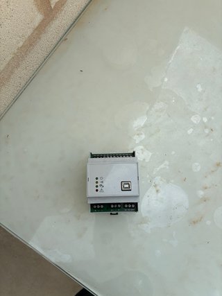 Inversor solar 1500 KV  marca: Vailant