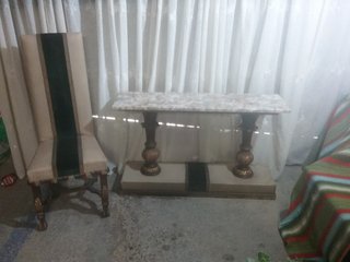 Recibidor antiguo mármol y madera