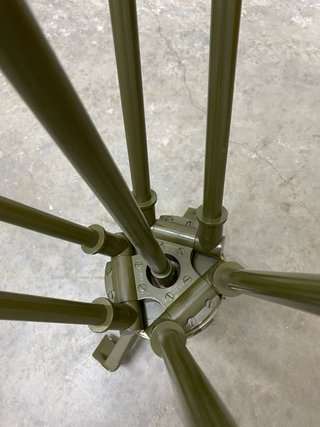 Trípode antiguo militar de goniómetro de Artilleri