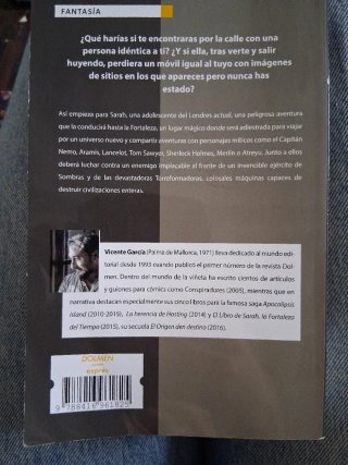 El libro de Sarah: La fortaleza del tiempo