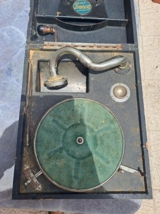 Tocadiscos Antiguo tresotz