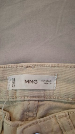 Pantalones acampanados de niña (color beige)