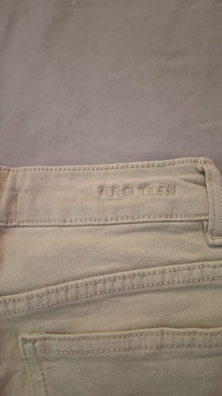 Pantalones acampanados de niña (color beige)