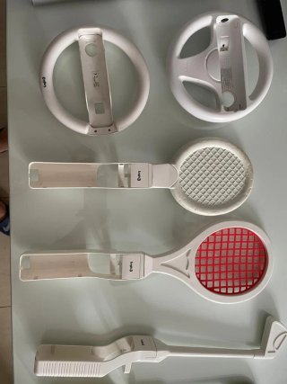 Nintendo Wii + Mario Kart Wii
