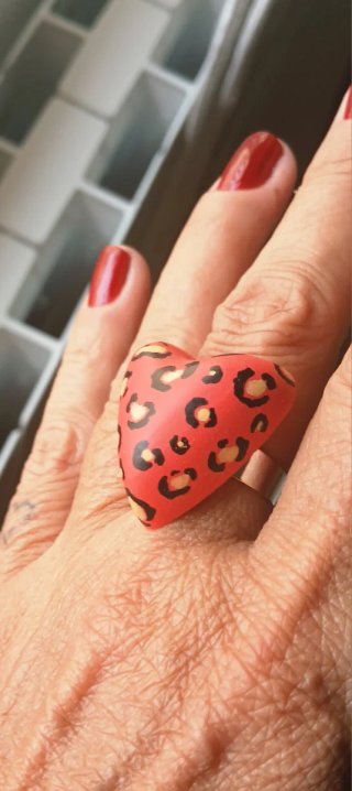 Anillo Corazón Leopardo Rojo