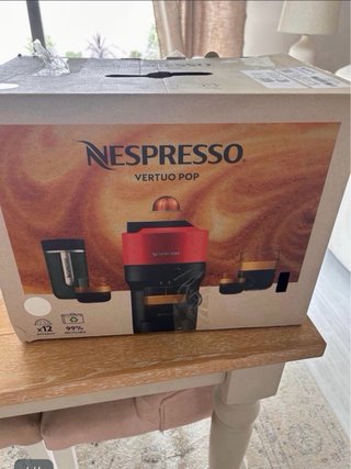 Cafetera Nespresso Vertuo Blanca