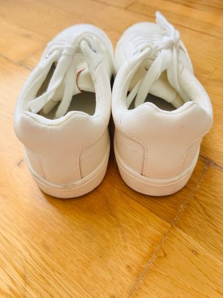 Deportivas Zara Talla 33 Blancas