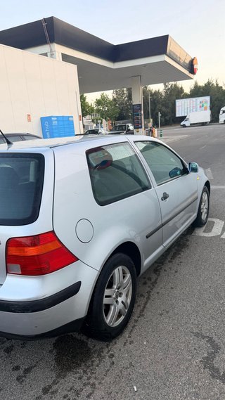 Volkswagen Golf 2001