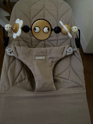 Hamaca Babybjorn con juguete