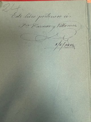 libro antiguo de El Quijote editado en paris 1893