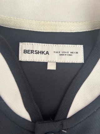 Camisa Bershka Azul y Blanca Talla M