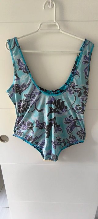Bañador mujer estampado floral azul