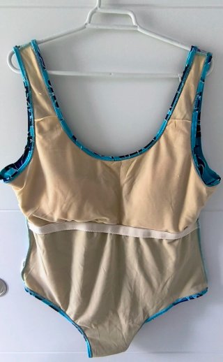 Bañador mujer estampado floral azul