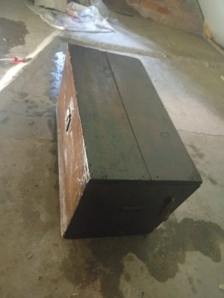 Baúl de madera antiguo