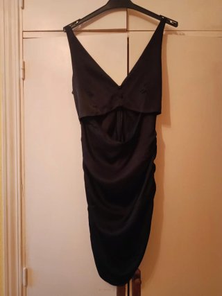 Vestido fiesta ajustado negro
