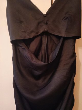Vestido fiesta ajustado negro