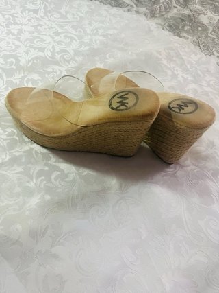Sandalias cuña verano Woman Key