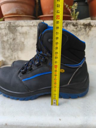 Botas de seguridad Workteam negras y azules