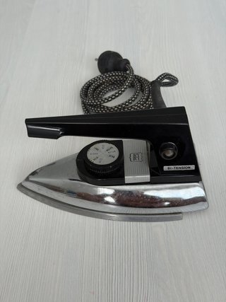 Plancha Solac Automática mod. 835/E 110-220v