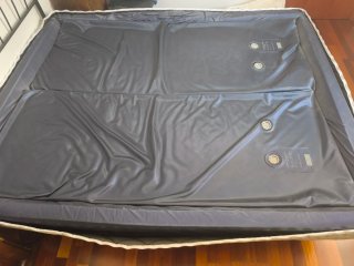 Cama de agua: estructura, colchones y complementos